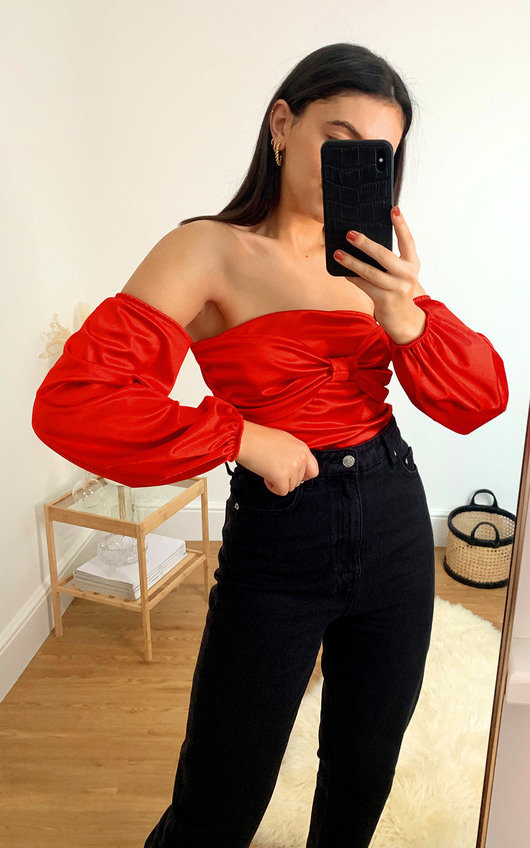 Off the shoulder red bodysuit Outlet