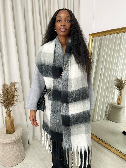 Black Jennie Striped Soft Comfortable Oversized Chunky Scarf ikrush